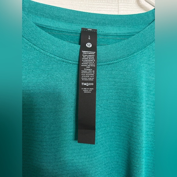 NWT lululemon men’s licensed to train t shirt. Size large - Picture 3 of 4